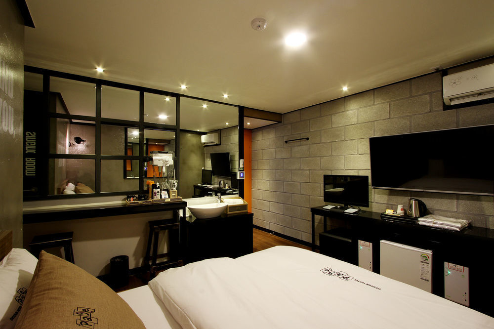 Daejeon Page Hotel Экстерьер фото