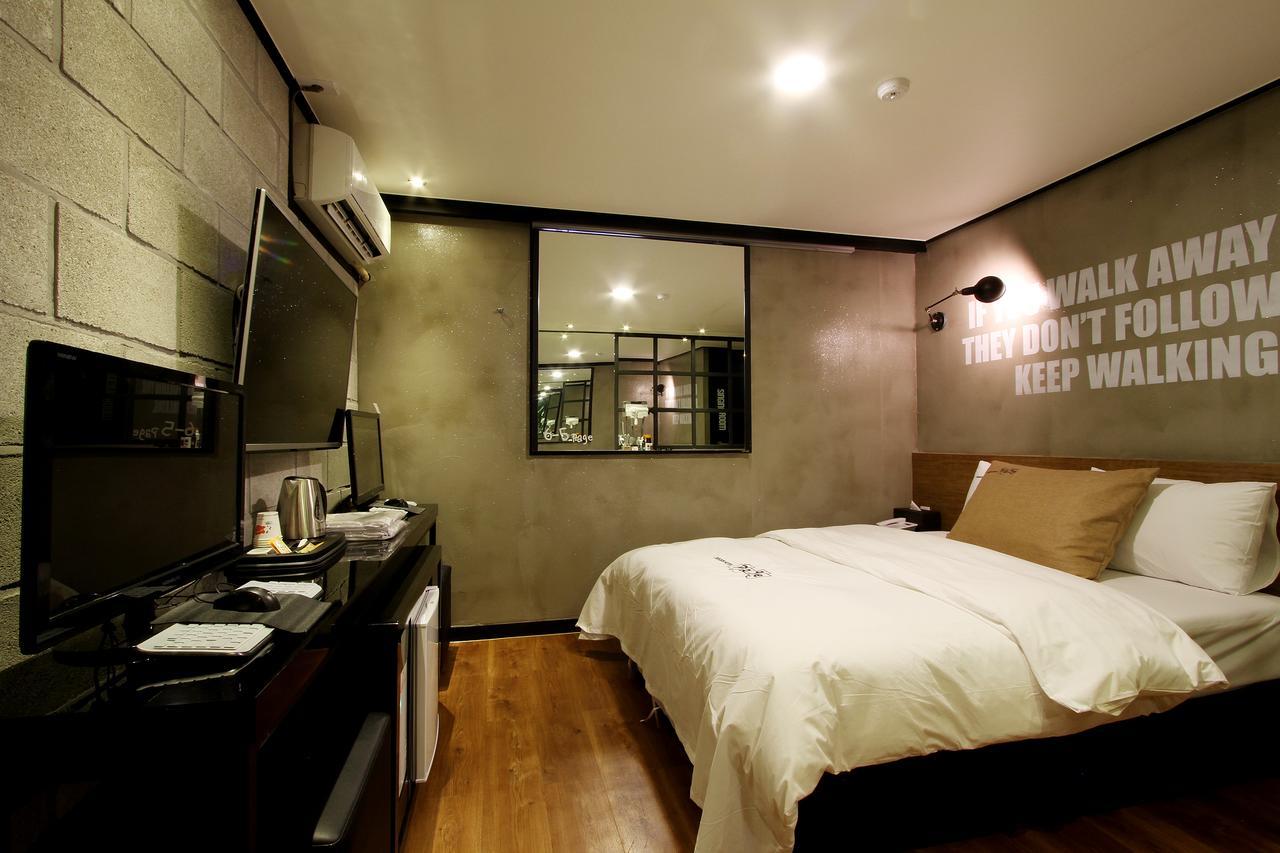 Daejeon Page Hotel Экстерьер фото