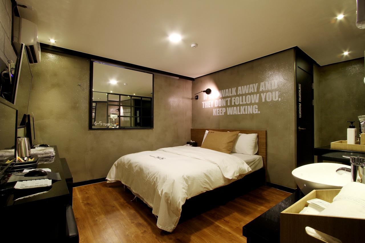 Daejeon Page Hotel Экстерьер фото